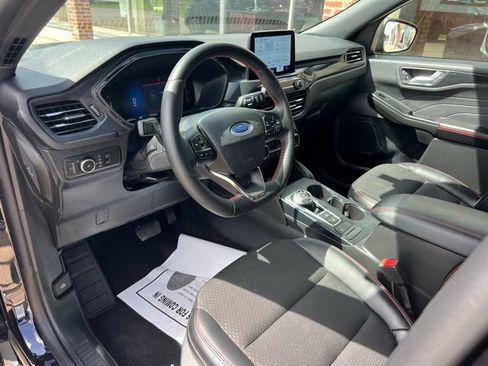 Used 2025 Ford Escape ST-Line Select AWD/4WD image 12