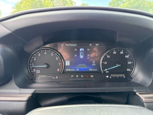 Used 2020 Ford Explorer Limited AWD/4WD image 16