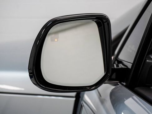 Used 2023 Land Rover Range Rover SE image 18