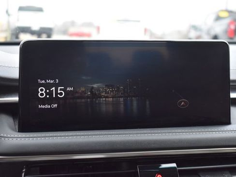 Used 2025 Genesis G70 2.5T image 28