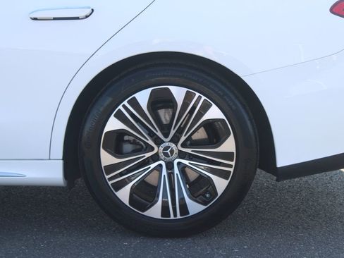 Used 2025 Mercedes-Benz E 350 Sedan image 17