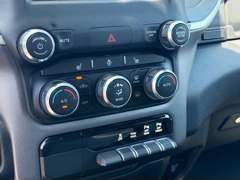 Used 2022 RAM 1500 Big Horn AWD/4WD image 15
