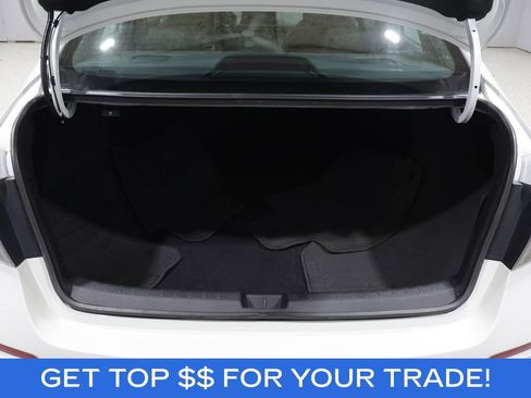 Used 2023 Honda Civic Sport image 4