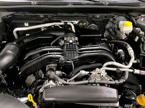 Used 2023 Subaru Outback Premium image 10