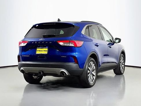Used 2022 Ford Escape Titanium w/ Class II Trailer Tow Package AWD/4WD image 8