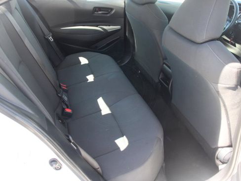 Certified 2022 Toyota Corolla LE FWD image 17