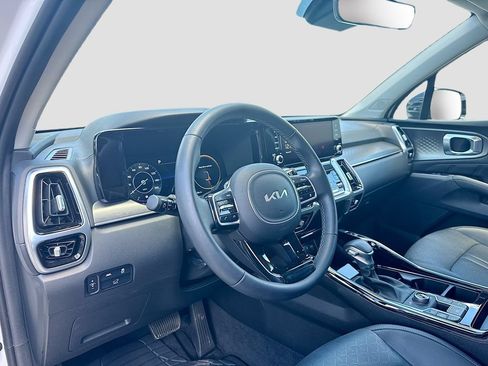 Certified 2023 Kia Sorento SX AWD/4WD image 12