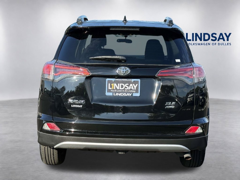 Used 2016 Toyota RAV4 XLE AWD/4WD image 5