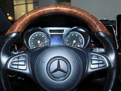 Used 2018 Mercedes-Benz GLS 550 4MATIC w/ Driver Assistance Package image 15