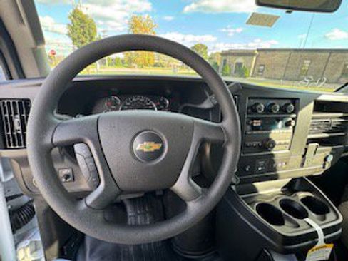 New 2025 Chevrolet Express 3500 LS image 13
