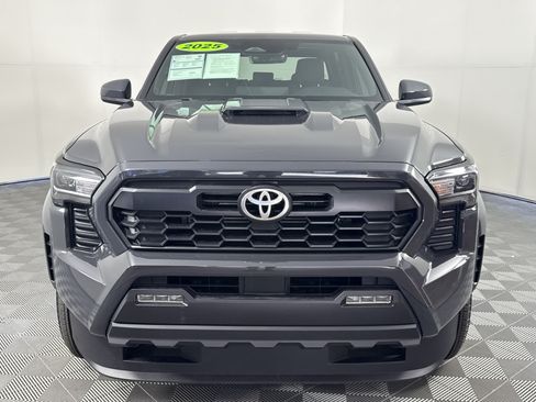 Used 2025 Toyota Tacoma TRD Sport RWD image 13