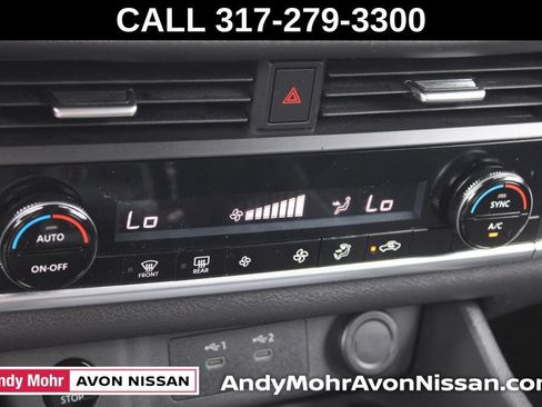 Used 2024 Nissan Rogue SV AWD/4WD image 38