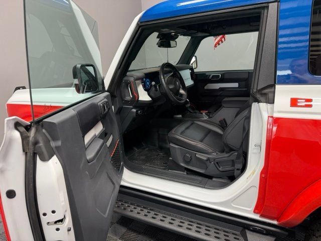 Used 2025 Ford Bronco Stroppe Edition AWD/4WD image 13
