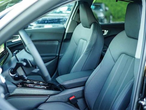 New 2025 Audi A5 2.0T Prestige image 18