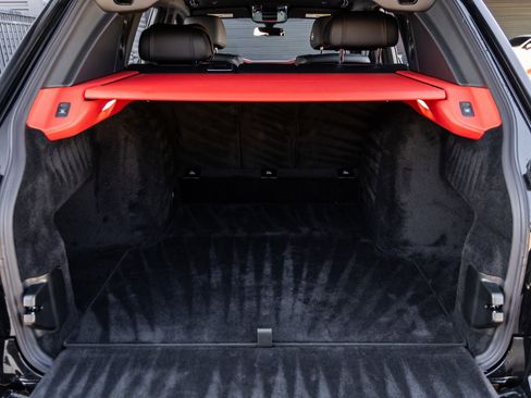 Used 2025 Rolls-Royce Cullinan image 45