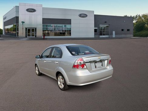 Used 2011 Chevrolet Aveo LT w/ Power and Convenience Package FWD image 7