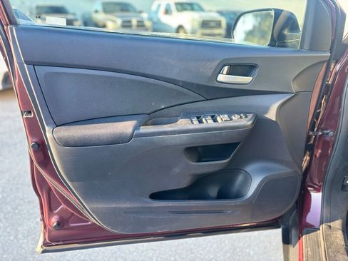 Used 2015 Honda CR-V LX image 8