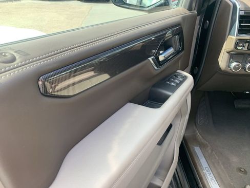 Used 2025 GMC Yukon XL Elevation w/ LPO, Floor Liner Package RWD image 18