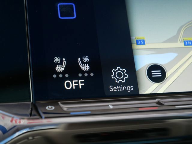 Certified 2025 Volkswagen Atlas SEL AWD/4WD image 34