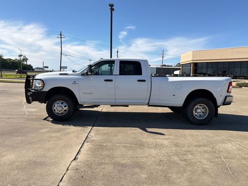 Used 2019 RAM 3500 Tradesman image 2
