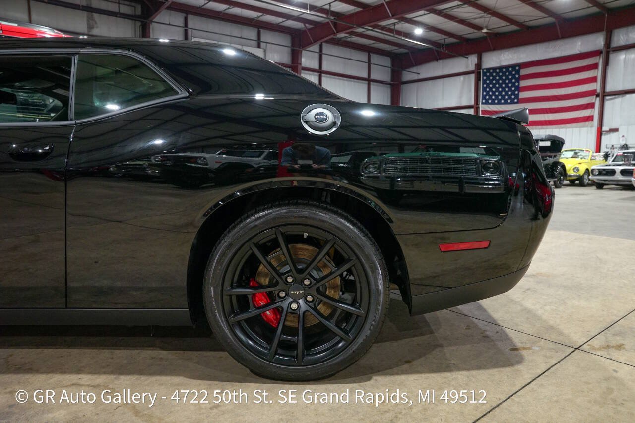 Used 2023 Dodge Challenger SRT Hellcat RWD image 5