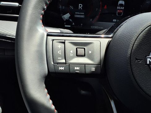 Used 2025 Nissan Kicks SR FWD image 22