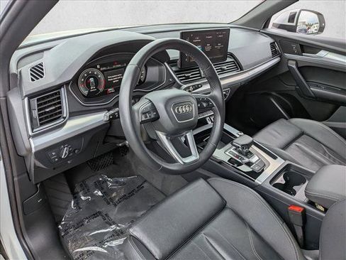 Used 2025 Audi Q5 2.0T Premium image 9