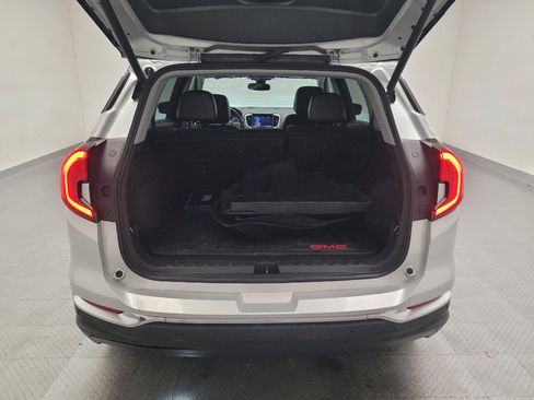 Used 2022 GMC Terrain SLT w/ Infotainment Package II FWD image 29