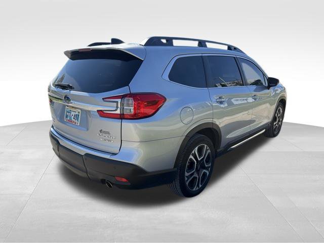 Used 2024 Subaru Ascent Limited AWD/4WD image 3