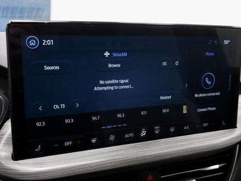 Certified 2023 Ford Escape Platinum AWD/4WD image 4