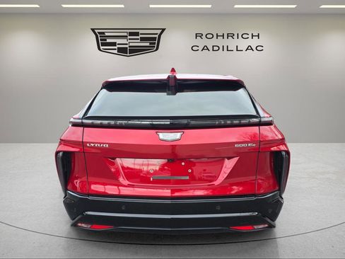 Certified 2025 Cadillac Lyriq Sport image 6