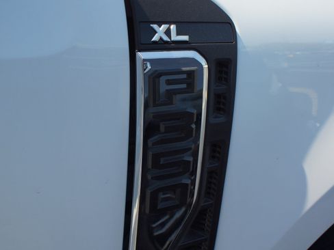 Used 2025 Ford F350 XL w/ XL Chrome Package AWD/4WD image 5