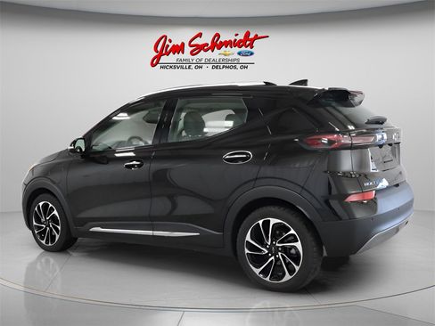 Used 2023 Chevrolet Bolt EUV Premier image 4