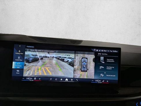 New 2026 BMW X5 xDrive50e w/ Premium Package image 14