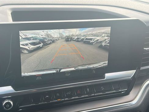 Used 2023 GMC Sierra 1500 SLT image 26