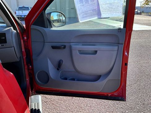 Used 2013 Chevrolet Silverado 1500 W/T image 17