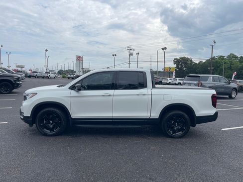Used 2025 Honda Ridgeline Black Edition image 13