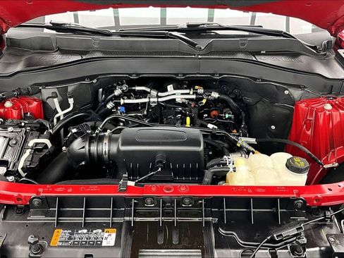 Certified 2023 Ford Explorer XLT w/ Equipment Group 202A RWD image 10