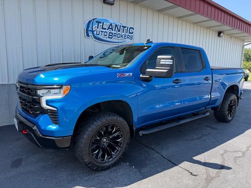Used 2022 Chevrolet Silverado 1500 LT Trail Boss w/ Protection Package AWD/4WD image 1
