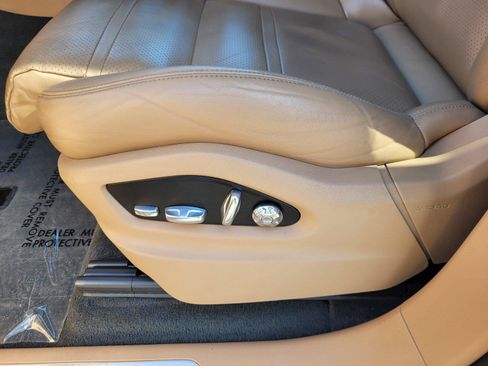 Used 2019 Porsche Cayenne AWD/4WD image 22
