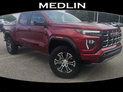 Used 2025 GMC Canyon AT4