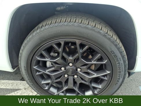 Used 2025 Jeep Grand Cherokee L Summit AWD/4WD image 32