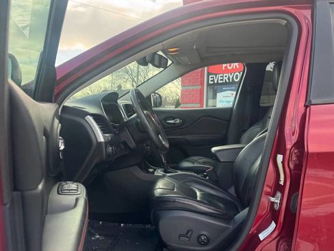 Used 2014 Jeep Cherokee Trailhawk w/ Comfort/Convenience Group image 14