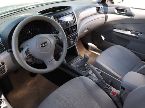 Used 2011 Subaru Forester 2.5X Premium image 4