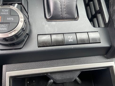 Used 2024 Toyota Tacoma SR5 image 18