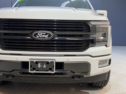 Used 2025 Ford F150 Platinum AWD/4WD image 39