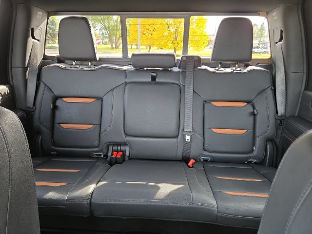 Used 2024 GMC Sierra 2500 AT4 w/ AT4 Premium Plus Package AWD/4WD image 30