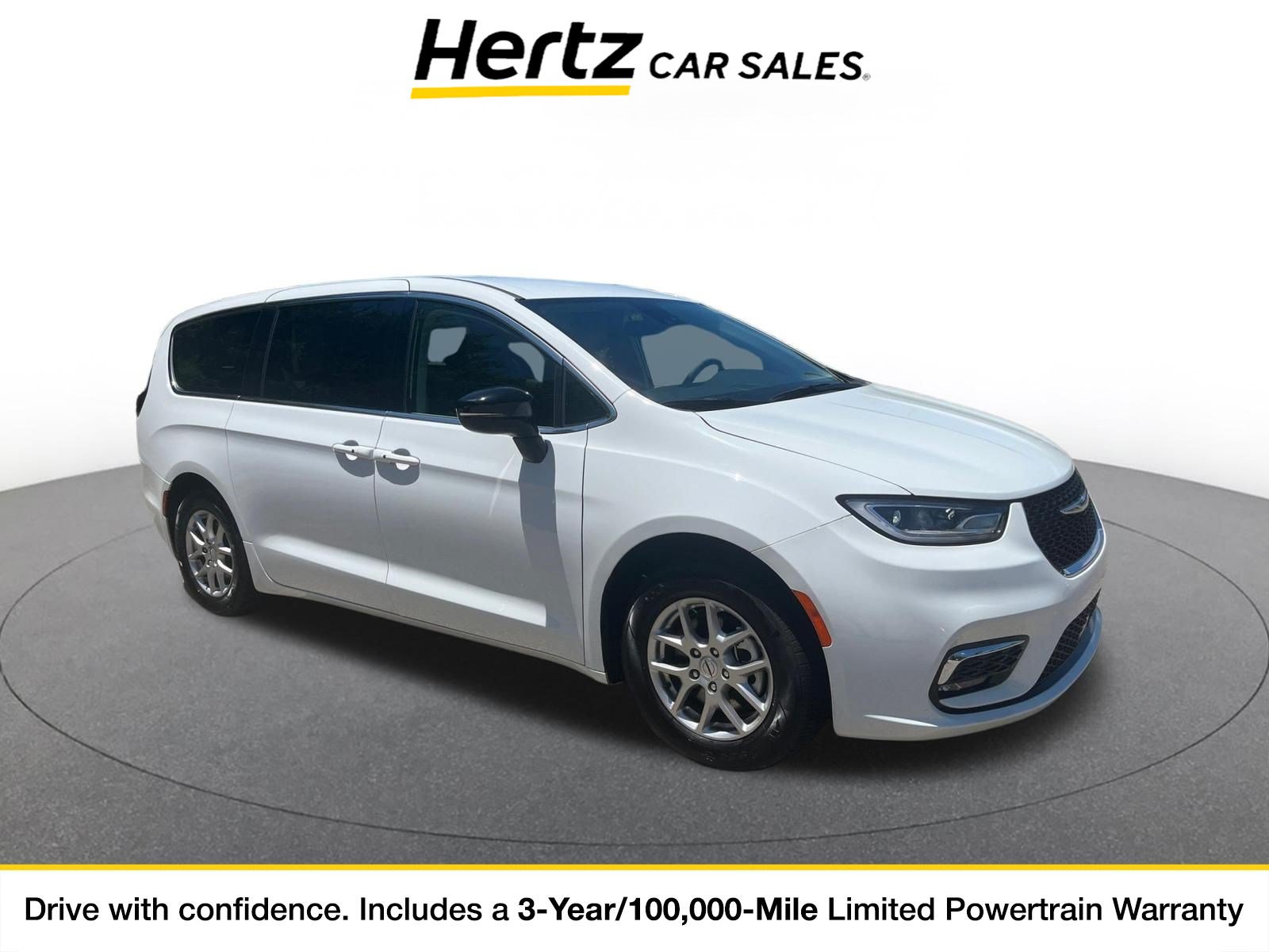 Used 2024 Chrysler Pacifica Touring-L FWD image 1