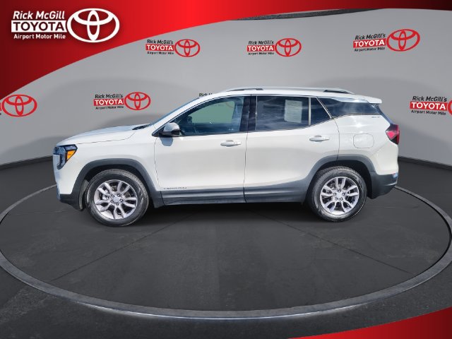 Used 2023 GMC Terrain SLT w/ Tech Package AWD/4WD image 5