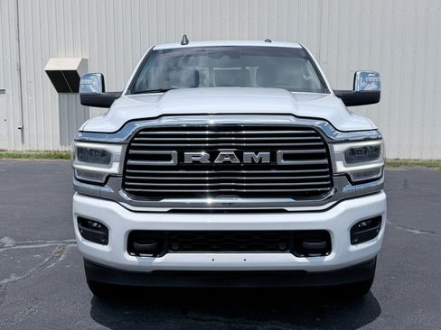 Used 2024 RAM 2500 Laramie w/ Safety Group AWD/4WD image 3